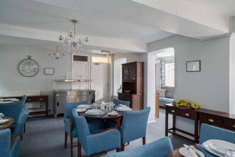 Cassiobury Court - Dinning Area